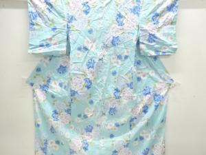 桜に花模様浴衣